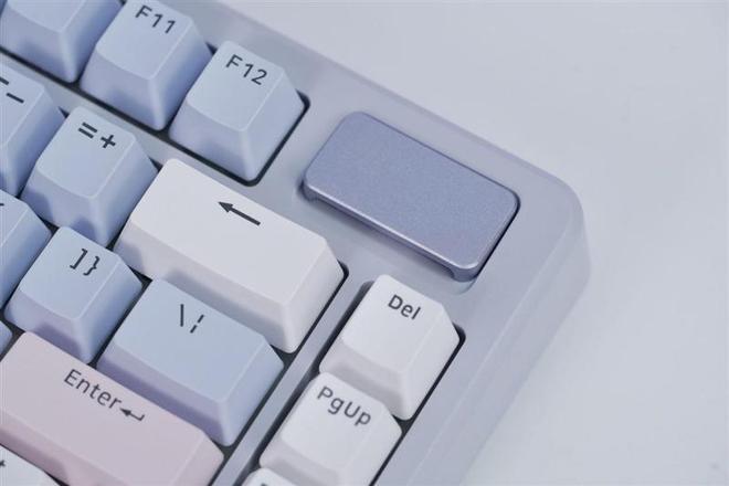 75评测：7层填充造就的无线客制化新标杆九游会三模客制化 雷柏V700DIY-(图15)