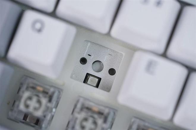 75评测：7层填充造就的无线客制化新标杆九游会三模客制化 雷柏V700DIY-(图26)