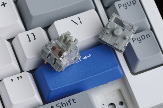 柏V700DIY-75多模机械键盘j9九游会入口小巧便携可玩性强!雷(图7) 柏V700DIY-75多模机械键盘j9九游会入口小巧便携可玩性强!雷(图7)